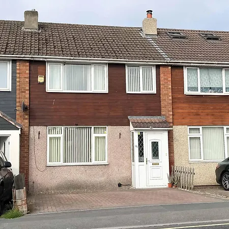 Ferienhaus Station Road - 3 Bedrooms With Parking & Garden *