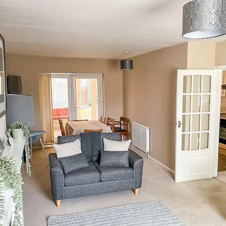Ferienhaus Station Road - 3 Bedrooms With Parking & Garden Bristol